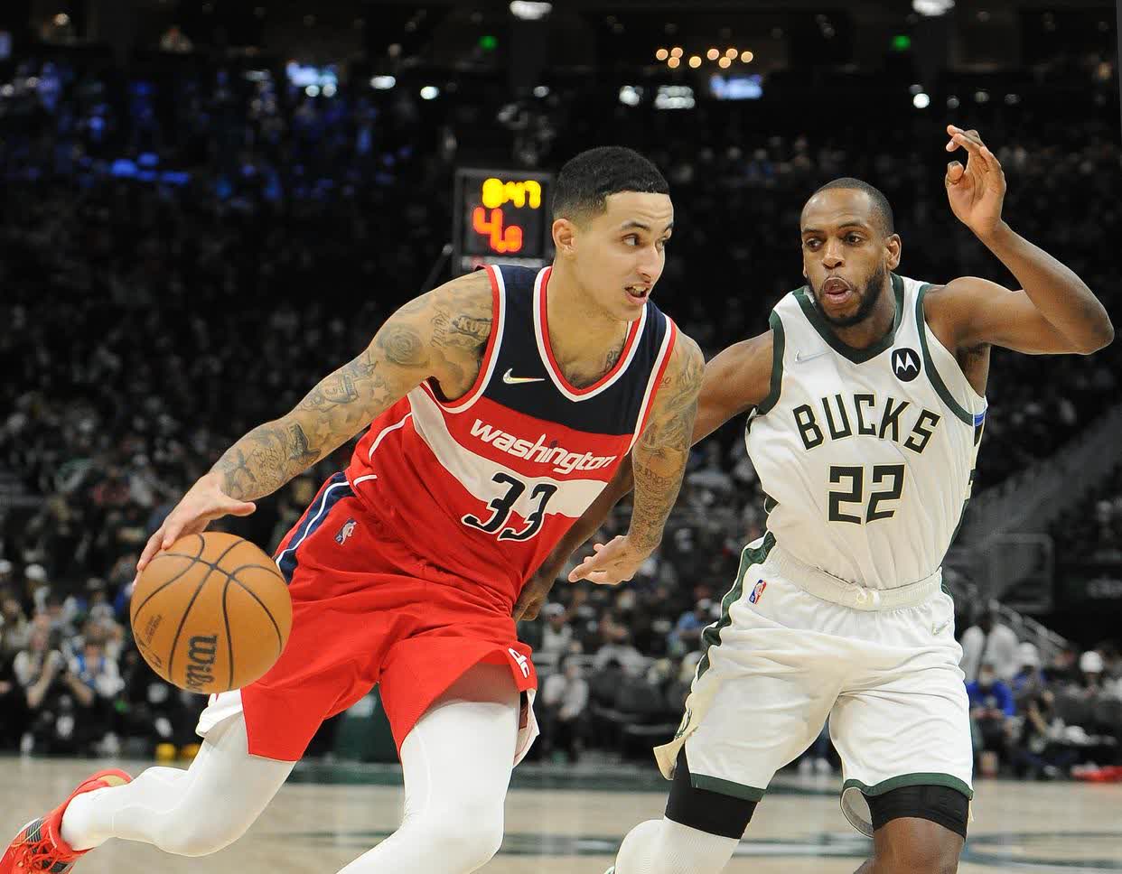 九游APP包含蒂姆连续五场比赛得分超过晋级转会期密尔沃基雄鹿内部沟通之后，今夜山东男篮扳平良机的词条